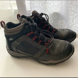 Clark’s Boys Sneakers